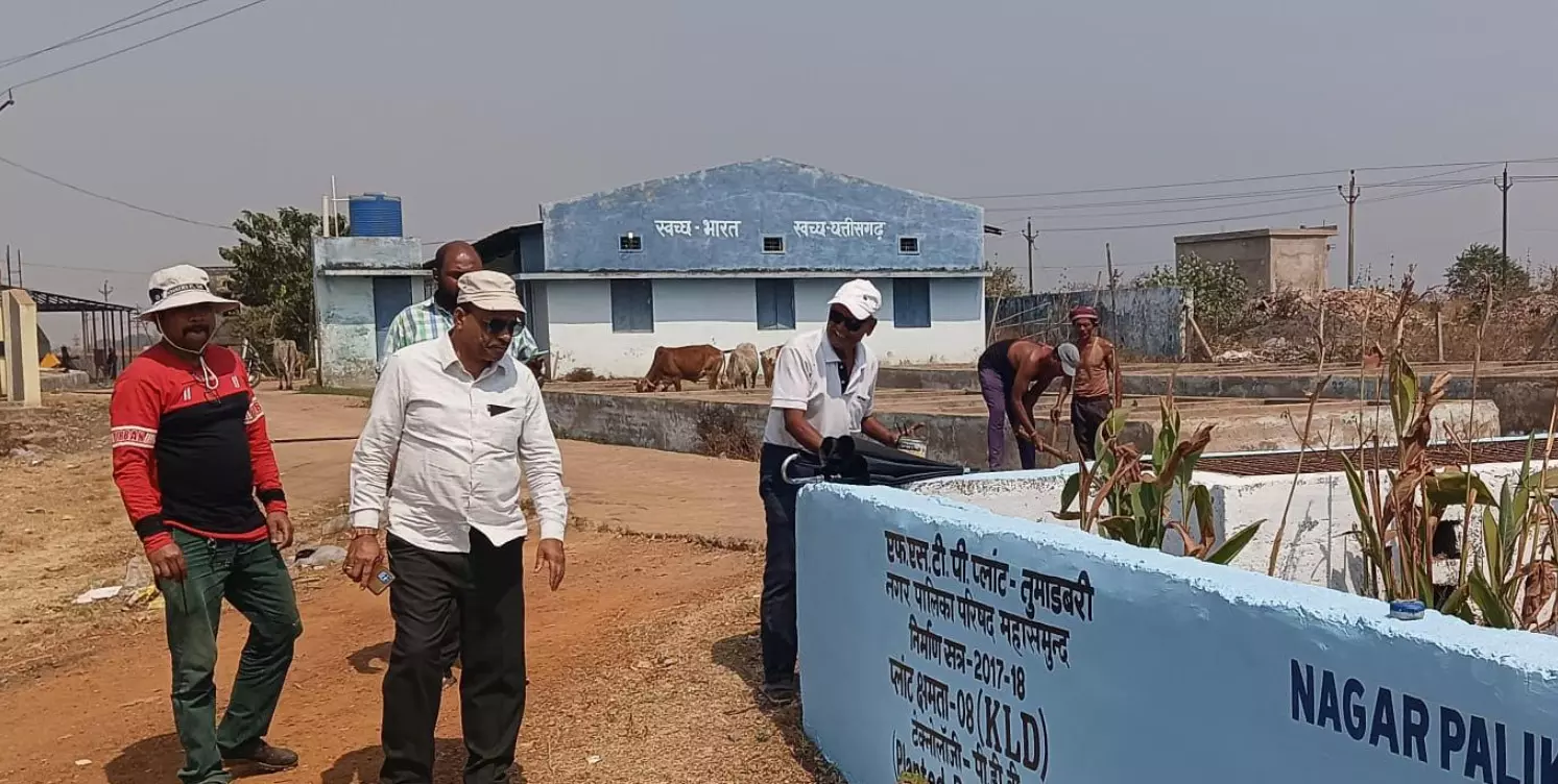 पालिका अफसरों ने किया एफएसटीपी प्लांट का निरीक्षण पालिका अफसरों ने किया एफएसटीपी प्लांट का निरीक्षण