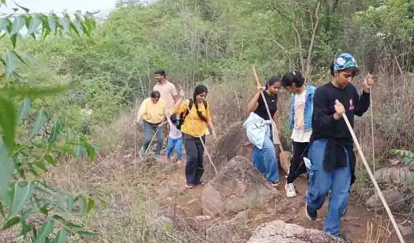 Telangana के जंगली ट्रेक और साहसिक ट्रेल्स का अनुभव लें Telangana के जंगली ट्रेक और साहसिक ट्रेल्स का अनुभव लें