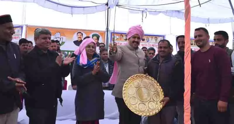सरकार आवश्यक बुनियादी ढांचे के विकास को प्राथमिकता दे रही: Vikramaditya सरकार आवश्यक बुनियादी ढांचे के विकास को प्राथमिकता दे रही: Vikramaditya