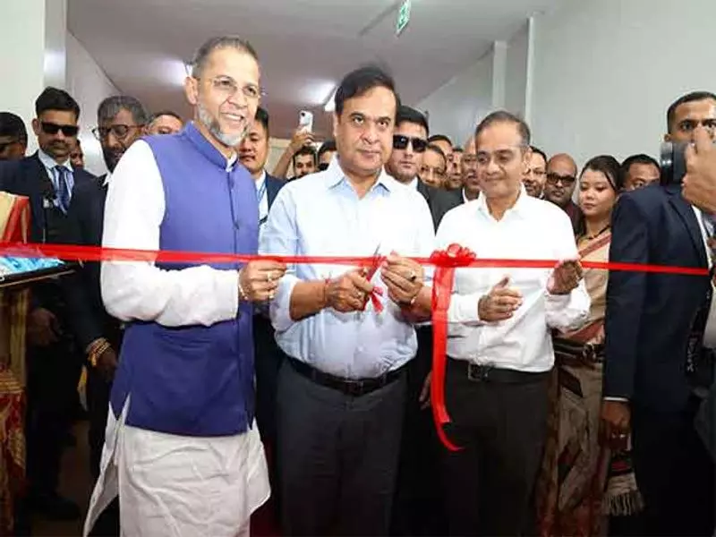 Assam के मुख्यमंत्री ने गुवाहाटी में रिलायंस के नए कैम्पा बॉटलिंग प्लांट का उद्घाटन Assam के मुख्यमंत्री ने गुवाहाटी में रिलायंस के नए कैम्पा बॉटलिंग प्लांट का उद्घाटन