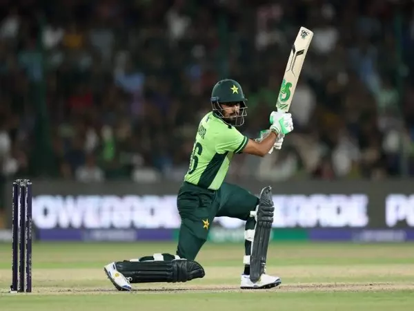Champions Trophy: बाबर आजम को वनडे में स्पिन का सामना करना पड़ रहे Champions Trophy: बाबर आजम को वनडे में स्पिन का सामना करना पड़ रहे