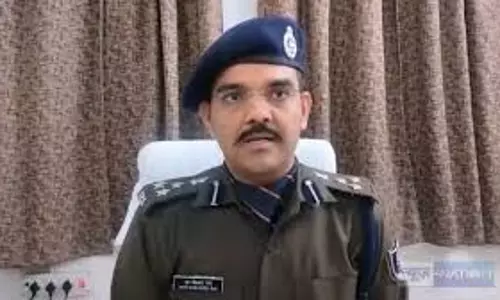 East Champaran: डीआईजी ने लापरवाही पर मुफ्फसिल थानेदार को किया निलंबित