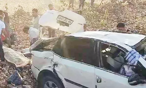 बेंगलुरु के 2 लोगों की छत्तीसगढ़ में मौत, कोंडागांव में हादसे का शिकार हुए बेंगलुरु के 2 लोगों की छत्तीसगढ़ में मौत, कोंडागांव में हादसे का शिकार हुए