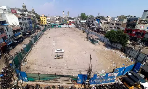 Charminar मल्टी-लेवल पार्किंग परियोजना 7 साल के लिए विलंबित