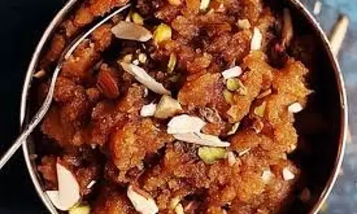 Singhare Atte ka Halwa Recipe: महाशिवरात्रि पर भगवान शिव को लगाएं सिंघाड़े के आटे से बने हलवे का भोग Singhare Atte ka Halwa Recipe: महाशिवरात्रि पर भगवान शिव को लगाएं सिंघाड़े के आटे से बने हलवे का भोग