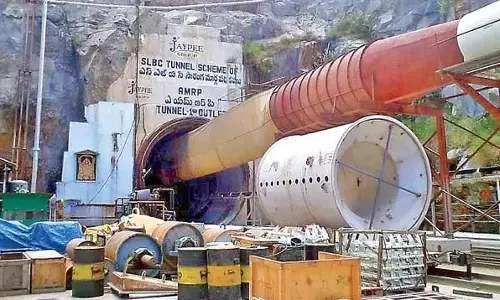 SLBC सुरंग ढहने से तीन मीटर की धंसाव के कारण निर्माण कार्य रुक गया