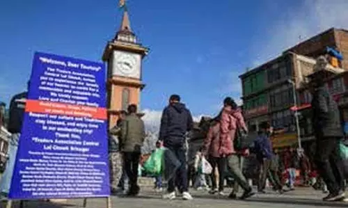 ‘शराब, ड्रग्स, थूकने से बचें’: लाल चौक के व्यापारियों ने शुरू किया अनोखा अभियान
