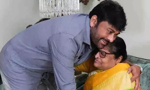 मेगास्टार Chiranjeevi ने अपनी मां अंजनम्मा के स्वास्थ्य के बारे में अटकलों को खारिज किया