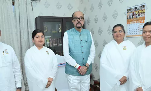 राज्यपाल डेका से प्रजापिता ब्रह्माकुमारी ईश्वरीय विश्वविद्यालय संचालक ने की सौजन्य भेंट