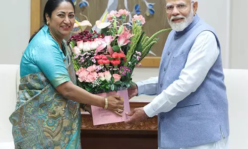 Delhi CM Rekha Gupta ने पीएम मोदी से उनके आवास पर मुलाकात की Delhi CM Rekha Gupta ने पीएम मोदी से उनके आवास पर मुलाकात की