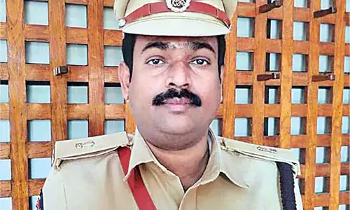 Viveka murder case : दुर्भावनापूर्ण इरादे से जेल जाने की अनुमति Viveka murder case : दुर्भावनापूर्ण इरादे से जेल जाने की अनुमति