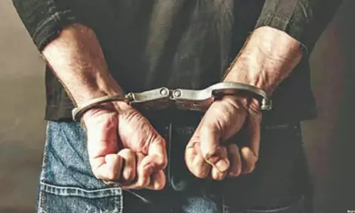Odisha: सरकारी धन के गबन के आरोप में पीईओ और उनके भाई गिरफ्तार