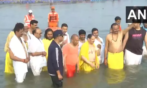 BIG BREAKING: JP नड्डा ने किया गंगा में पवित्र स्नान