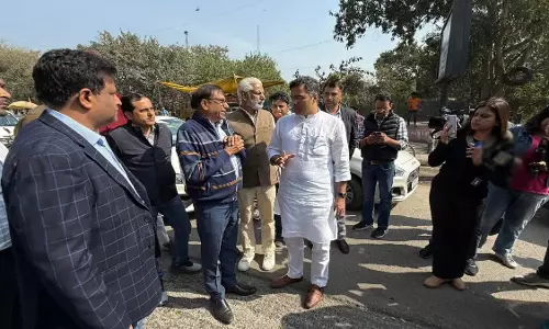 New Delhi: मंत्री प्रवेश वर्मा ने सरायकाले खां ‘रिंग रोड’ के कार्यों का निरीक्षण किया