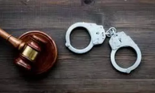Sarzora स्थित वेटर नाबालिग लड़की से बलात्कार के आरोप में गिरफ्तार