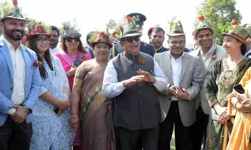 Chandigarh: गुलाब महोत्सव का रंगारंग आगाज