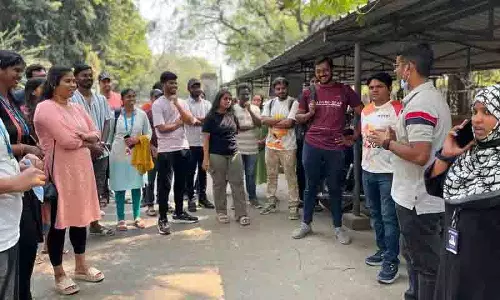 Hyderabad: विप्रो स्टाफ ने स्वेच्छा से उस्मानिया जनरल अस्पताल की पेंटिंग बनाई Hyderabad: विप्रो स्टाफ ने स्वेच्छा से उस्मानिया जनरल अस्पताल की पेंटिंग बनाई