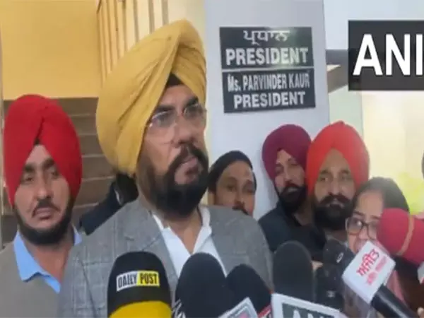 मेरे लिए विभाग महत्वपूर्ण नहीं है, बल्कि Punjab महत्वपूर्ण है: अस्तित्वहीन विभाग विवाद के बीच कुलदीप धालीवाल मेरे लिए विभाग महत्वपूर्ण नहीं है, बल्कि Punjab महत्वपूर्ण है: अस्तित्वहीन विभाग विवाद के बीच कुलदीप धालीवाल