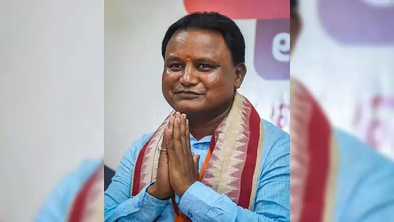 CM माझी ने ब्रह्माकुमारीज के क्योंझर कार्यालय का उद्घाटन किया CM माझी ने ब्रह्माकुमारीज के क्योंझर कार्यालय का उद्घाटन किया