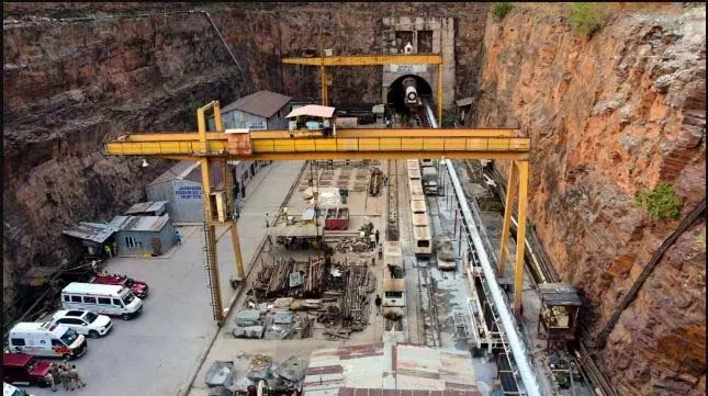 NDRF ने तेलंगाना सुरंग में फंसे आठ श्रमिकों के लिए बचाव कार्य तेज किया NDRF ने तेलंगाना सुरंग में फंसे आठ श्रमिकों के लिए बचाव कार्य तेज किया
