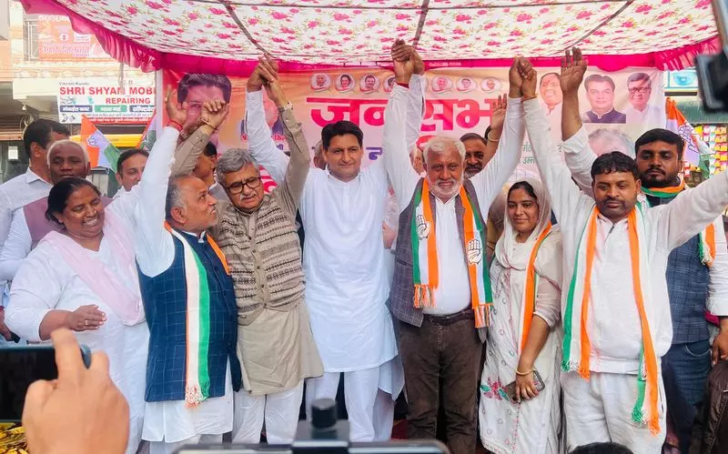 Haryana : निचले इंजन घोटाले में लिप्त थे, ऊपरी इंजन उन्हें बचाते रहे Haryana : निचले इंजन घोटाले में लिप्त थे, ऊपरी इंजन उन्हें बचाते रहे