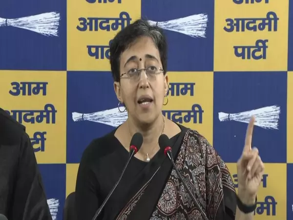 BJP भ्रम फैलाने की कोशिश कर रही है: कैग रिपोर्ट पेश करने पर आतिशी BJP भ्रम फैलाने की कोशिश कर रही है: कैग रिपोर्ट पेश करने पर आतिशी