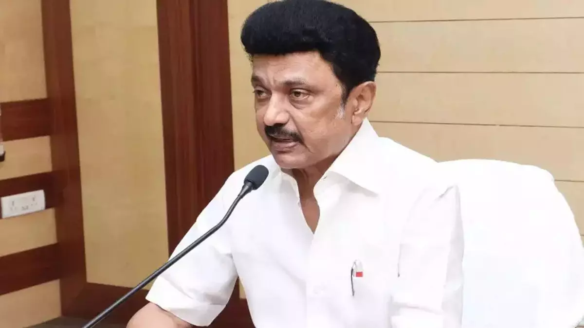 CM स्टालिन ने सरकारी कर्मचारियों की शिकायतों की समीक्षा के लिए मंत्रिस्तरीय समिति बनाई CM स्टालिन ने सरकारी कर्मचारियों की शिकायतों की समीक्षा के लिए मंत्रिस्तरीय समिति बनाई