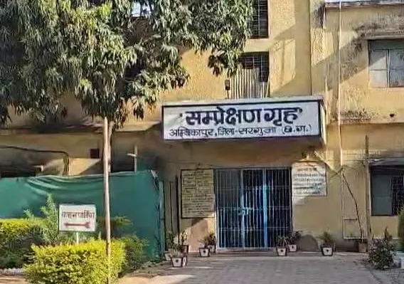 बाल अपराधियों ने सुरक्षा घेरा तोड़ा, चकमा देकर फरार बाल अपराधियों ने सुरक्षा घेरा तोड़ा, चकमा देकर फरार