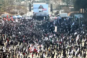 South Korea: अंतिम सुनवाई से पहले यून के महाभियोग के पक्ष में और उसके खिलाफ पूरे देश में रैलियां आयोजित की गईं South Korea: अंतिम सुनवाई से पहले यून के महाभियोग के पक्ष में और उसके खिलाफ पूरे देश में रैलियां आयोजित की गईं