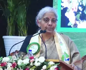 एआई डाउनलोड्स में चीन और अमेरिका से भी आगे निकला भारत: वित्त मंत्री एआई डाउनलोड्स में चीन और अमेरिका से भी आगे निकला भारत: वित्त मंत्री