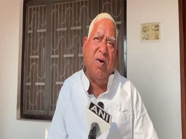 UP : समाजवादी सांसद अवधेश प्रसाद ने मिल्कीपुर उपचुनाव में डकैती का आरोप लगाया UP : समाजवादी सांसद अवधेश प्रसाद ने मिल्कीपुर उपचुनाव में डकैती का आरोप लगाया