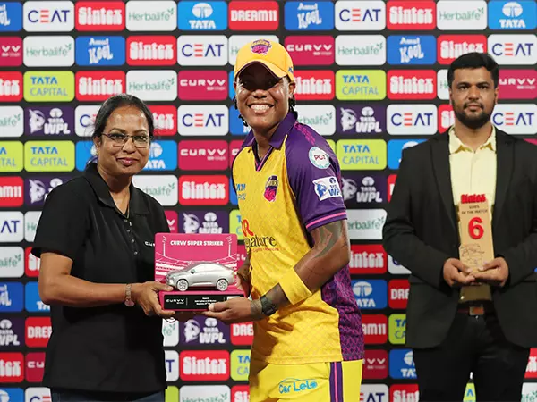 Mithali Raj ने यूपी वारियर्स की जीत के बाद चिनेल हेनरी की दमदार पारी की प्रशंसा की Mithali Raj ने यूपी वारियर्स की जीत के बाद चिनेल हेनरी की दमदार पारी की प्रशंसा की