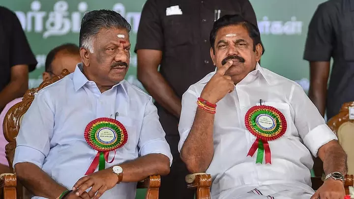 Palaniswami : एआईएडीएमके में पन्नीरसेल्वम के लिए कोई जगह नहीं Palaniswami : एआईएडीएमके में पन्नीरसेल्वम के लिए कोई जगह नहीं