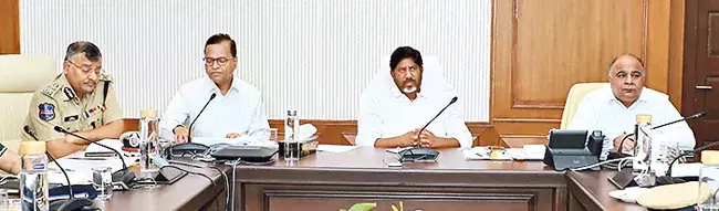सीएसआर फंड से पुलिस विभाग को मजबूत बनाना : Deputy CM सीएसआर फंड से पुलिस विभाग को मजबूत बनाना : Deputy CM