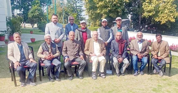 बिलावर जिला आंदोलन प्रतिनिधिमंडल ने Dr. Farooq से मुलाकात की, जिले का दर्जा देने की मांग की बिलावर जिला आंदोलन प्रतिनिधिमंडल ने Dr. Farooq से मुलाकात की, जिले का दर्जा देने की मांग की