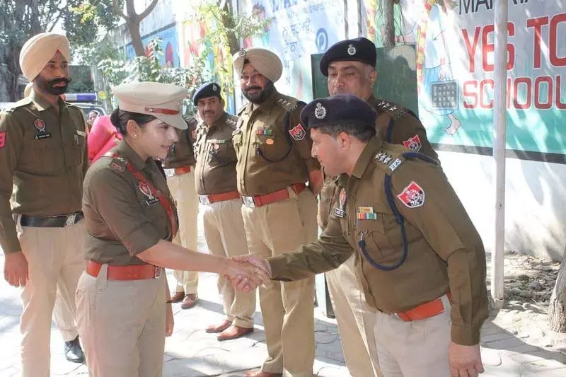 लुधियाना रेंज के DIG और खन्ना के SSP ने पदभार संभाला लुधियाना रेंज के DIG और खन्ना के SSP ने पदभार संभाला