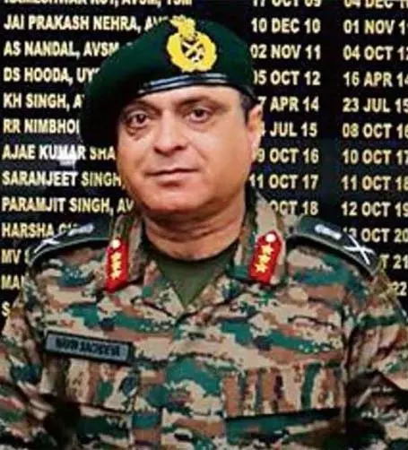 जीओसी ने पुलिस, CRPF अधिकारियों के साथ संयुक्त सुरक्षा समीक्षा बैठक की जीओसी ने पुलिस, CRPF अधिकारियों के साथ संयुक्त सुरक्षा समीक्षा बैठक की