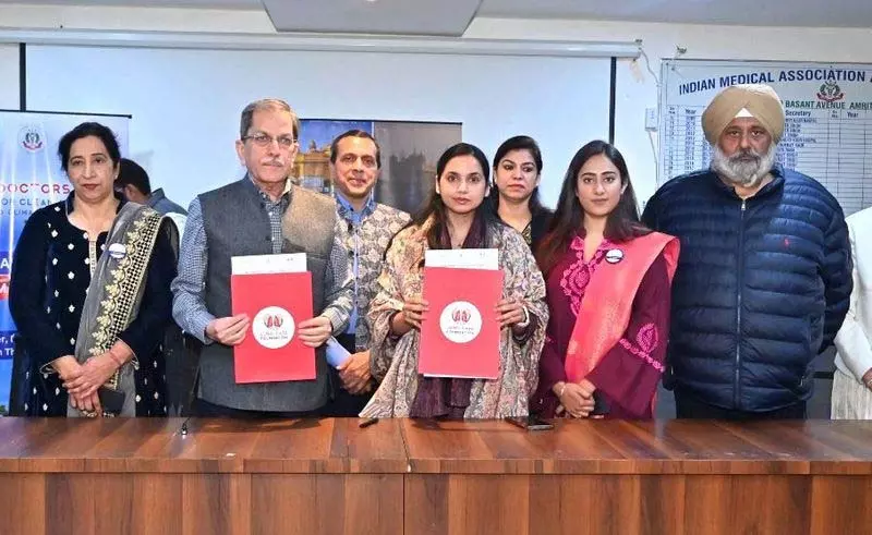 बढ़ते वायु प्रदूषण को रोकने के लिए संयुक्त प्रयास समय की जरूरत: DC बढ़ते वायु प्रदूषण को रोकने के लिए संयुक्त प्रयास समय की जरूरत: DC