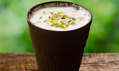 Mahashivratri 2025: महादेव को लगाएं घर में बनी ठंडाई का भोग, आसान रेसिपी