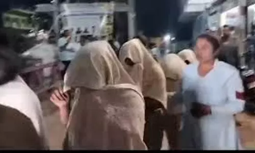 MP News: स्पा सेंटर पर पुलिस का छापा, संचालक फरार