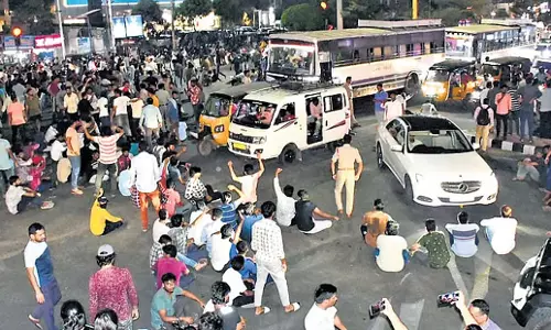 Andhra: विरोध के बावजूद APPSC ने ग्रुप 2 मुख्य परीक्षा पर अपना फैसला बरकरार रखा