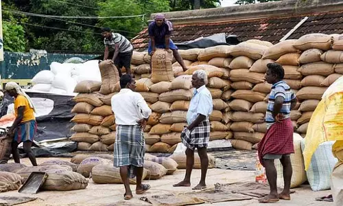 Tamil Nadu: डी.पी.सी. में प्रवासी कामगारों को मिल रही नौकरियाँ