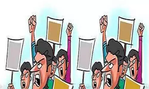 Tamil Nadu: स्पेस इंडस्ट्रियल पार्क के लिए भूमि अधिग्रहण के खिलाफ भूख हड़ताल Tamil Nadu: स्पेस इंडस्ट्रियल पार्क के लिए भूमि अधिग्रहण के खिलाफ भूख हड़ताल
