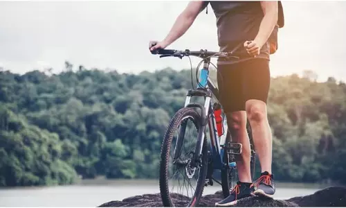Heart Health: साइकिल चलाना या योग, हृदय स्वास्थ्य के लिए कौन अधिक है फायदेमंद Heart Health: साइकिल चलाना या योग, हृदय स्वास्थ्य के लिए कौन अधिक है फायदेमंद
