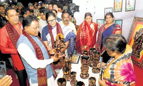 Odisha CM Majhi: अधिक योजनाओं से सुभद्रा की छत्रछाया और व्यापक होगी Odisha CM Majhi: अधिक योजनाओं से सुभद्रा की छत्रछाया और व्यापक होगी