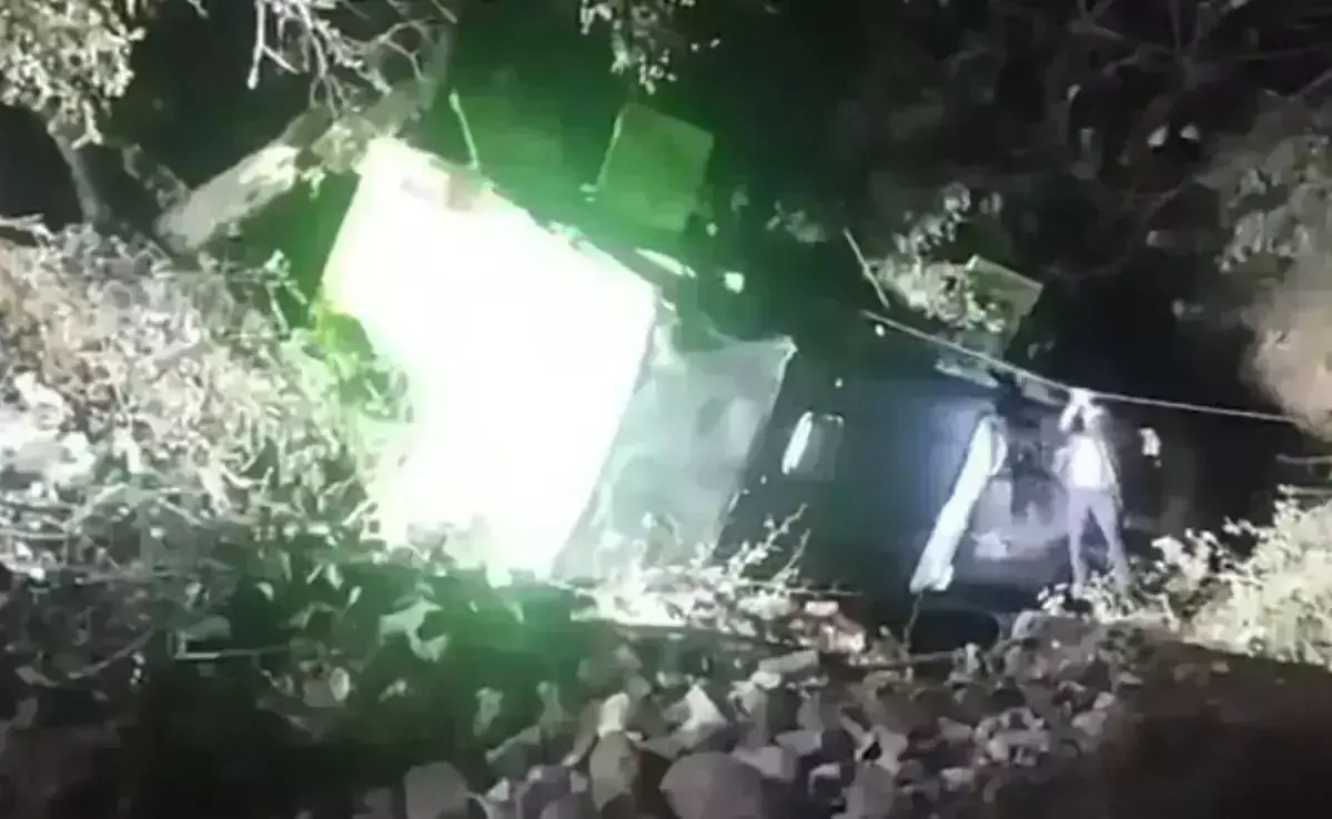 Katra: वैष्णो देवी मंदिर से लौटते वक्त खाई में गिरी बस, एक की मौत 17 घायल