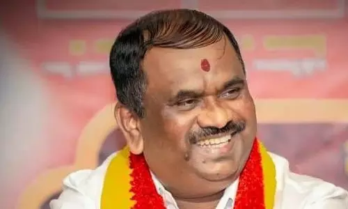 हजारों करावे कार्यकर्ताओं ने केपीएससी को अवरुद्ध करने का फैसला किया: Narayana Gowda हजारों करावे कार्यकर्ताओं ने केपीएससी को अवरुद्ध करने का फैसला किया: Narayana Gowda