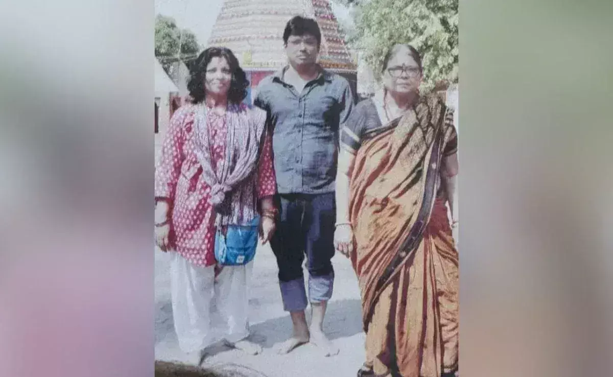 Kerala : कक्कनाड परिवार की मौत पोस्टमार्टम से पता चला कि तीनों की मौत फांसी से हुई Kerala : कक्कनाड परिवार की मौत पोस्टमार्टम से पता चला कि तीनों की मौत फांसी से हुई