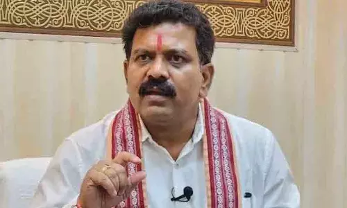 MLA देवेंद्र यादव फिर गिरफ्तार होंगे? गृहमंत्री विजय शर्मा का बड़ा बयान MLA देवेंद्र यादव फिर गिरफ्तार होंगे? गृहमंत्री विजय शर्मा का बड़ा बयान