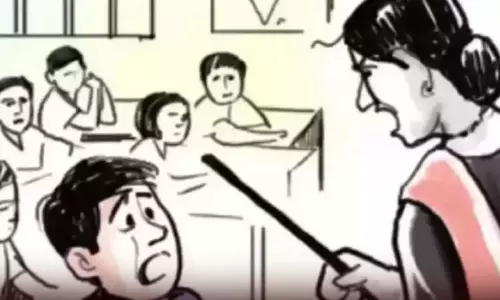 Kilpauk में कक्षा तीन के छात्र पर हमला करने के आरोप में हिंदी शिक्षक निलंबित Kilpauk में कक्षा तीन के छात्र पर हमला करने के आरोप में हिंदी शिक्षक निलंबित